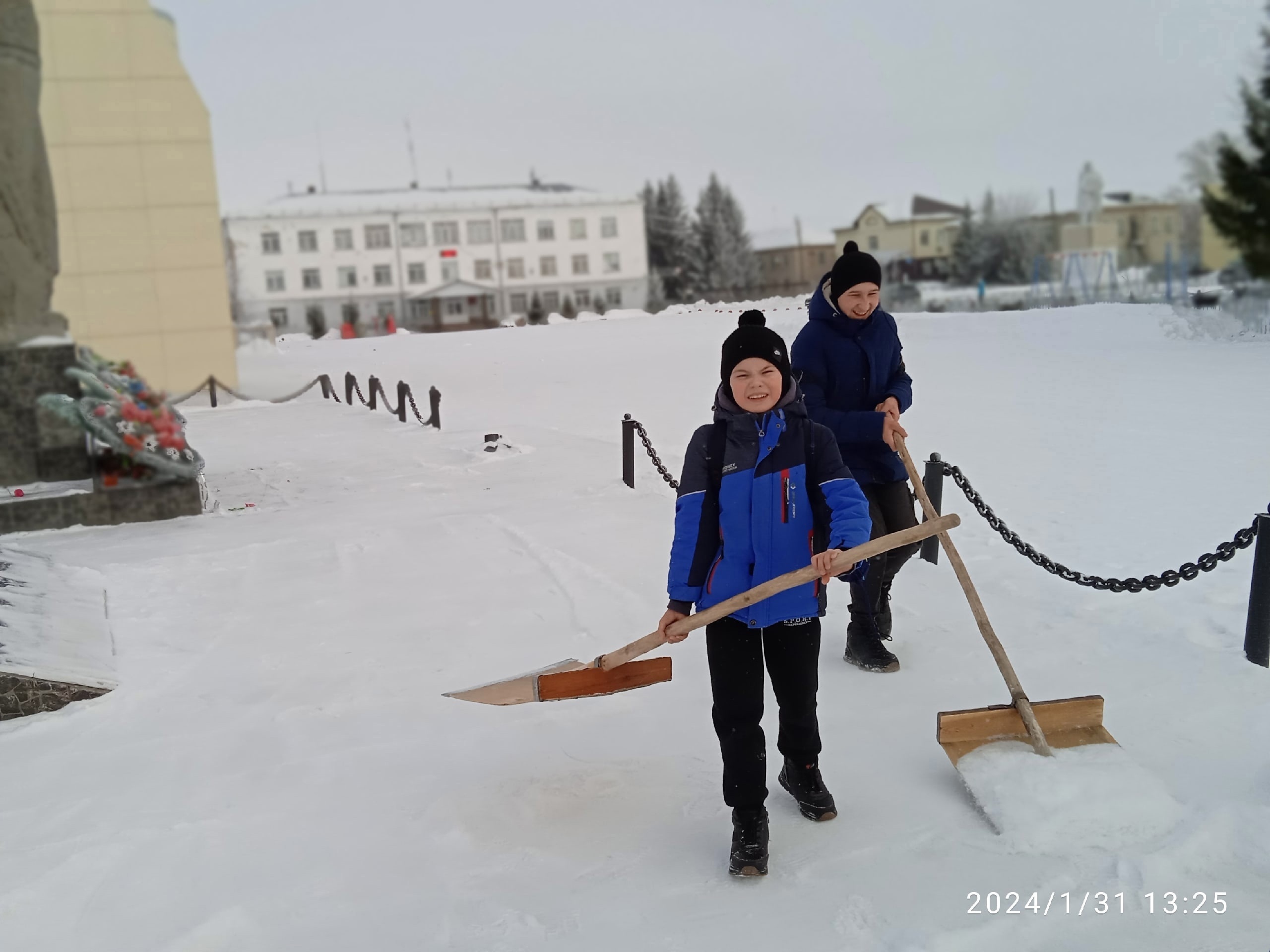 волонтёры.